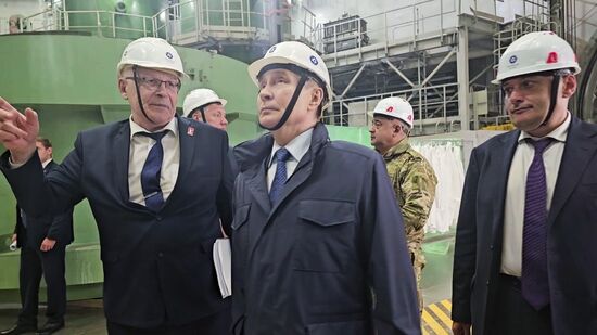 Russia Putin Kursk Region
