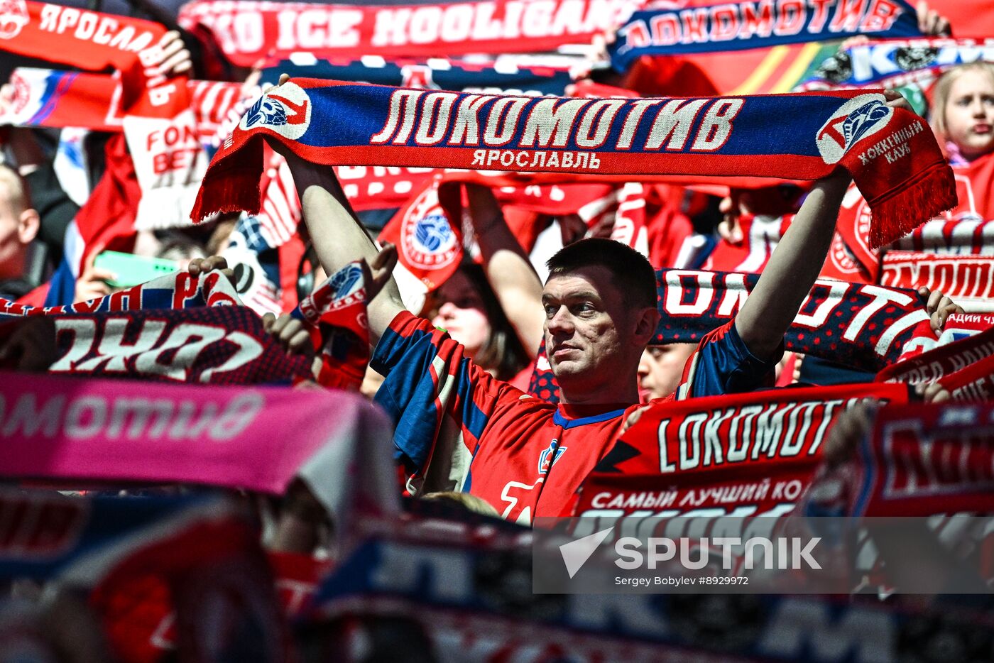 Russia Ice Hockey Kontinental League Lokomotov - Traktor