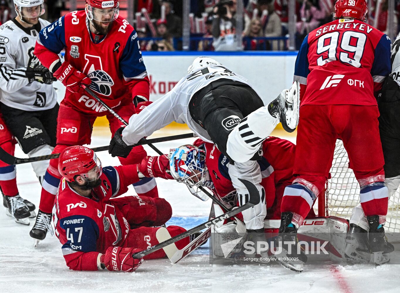 Russia Ice Hockey Kontinental League Lokomotov - Traktor