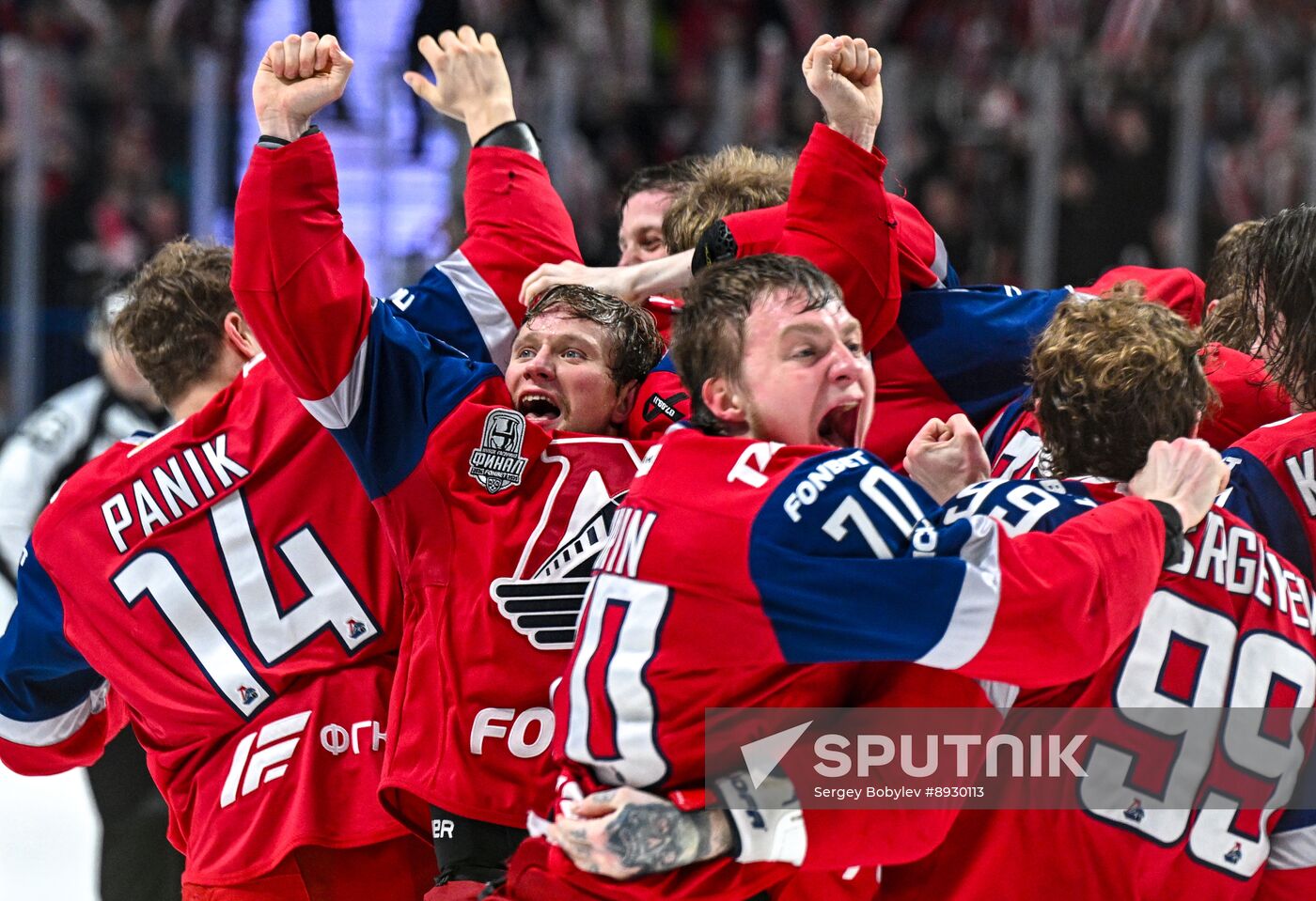 Russia Ice Hockey Kontinental League Lokomotov - Traktor