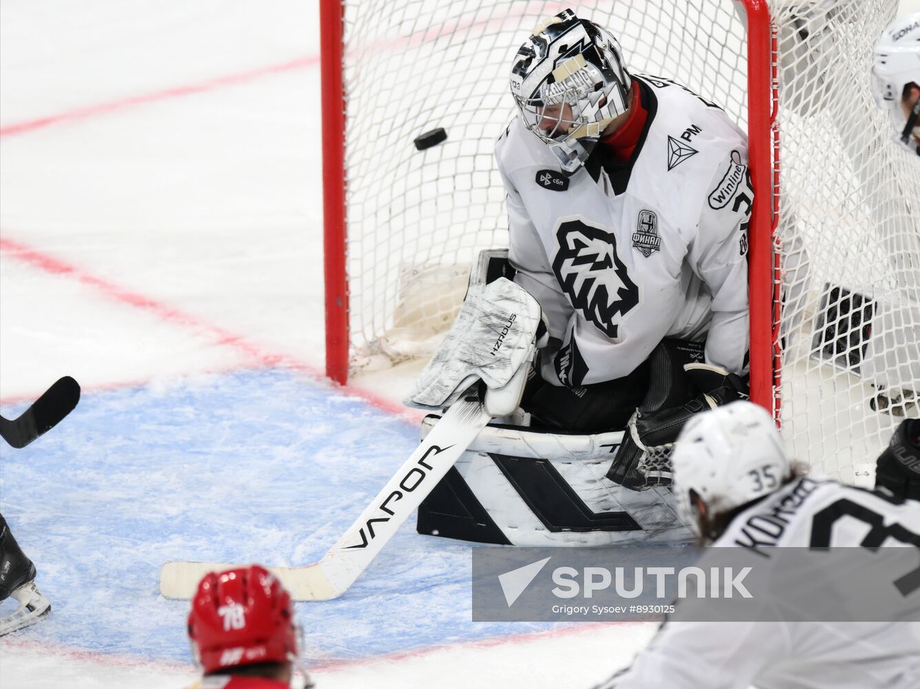 Russia Ice Hockey Kontinental League Lokomotov - Traktor