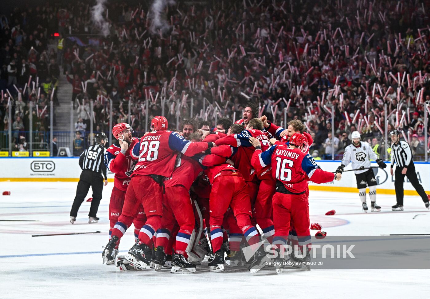 Russia Ice Hockey Kontinental League Lokomotov - Traktor