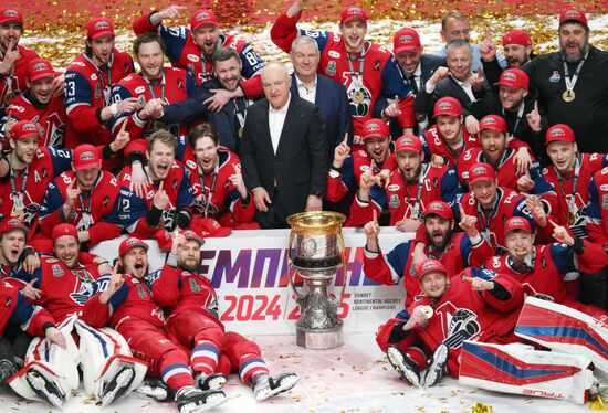 Russia Ice Hockey Kontinental League Lokomotov - Traktor