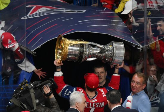 Russia Ice Hockey Kontinental League Lokomotov - Traktor