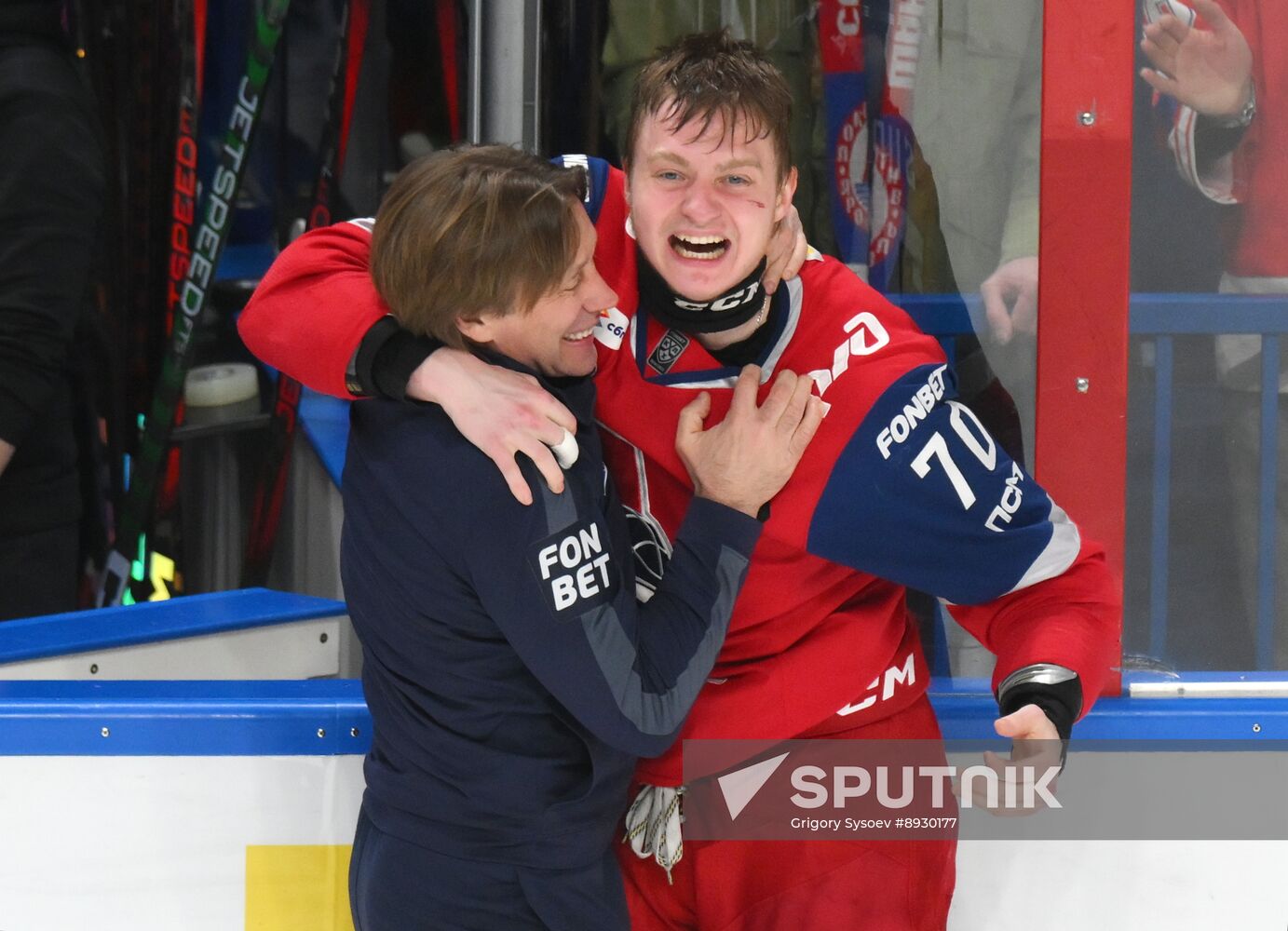 Russia Ice Hockey Kontinental League Lokomotov - Traktor