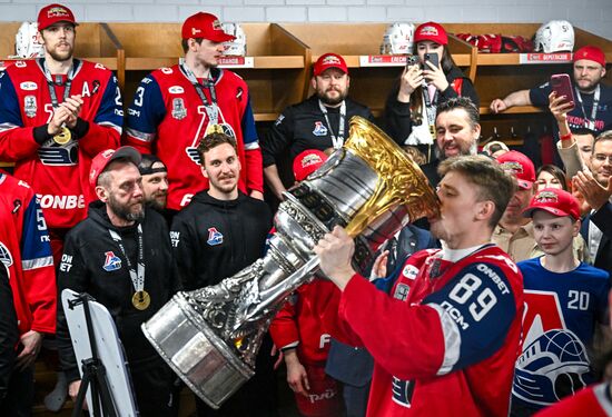 Russia Ice Hockey Kontinental League Lokomotov - Traktor