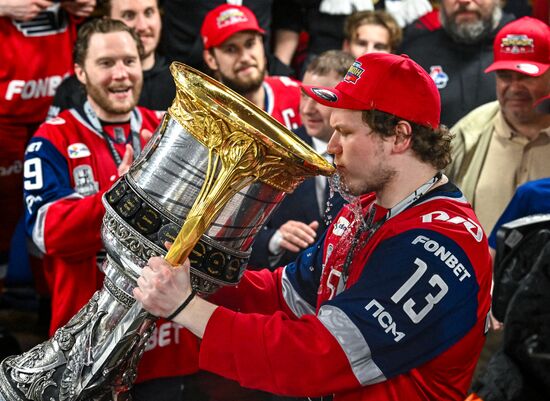 Russia Ice Hockey Kontinental League Lokomotov - Traktor