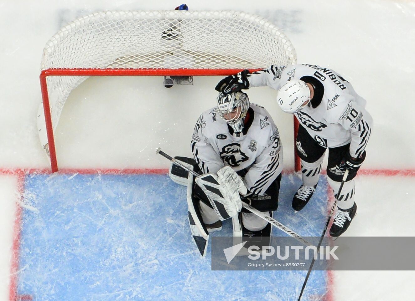 Russia Ice Hockey Kontinental League Lokomotov - Traktor