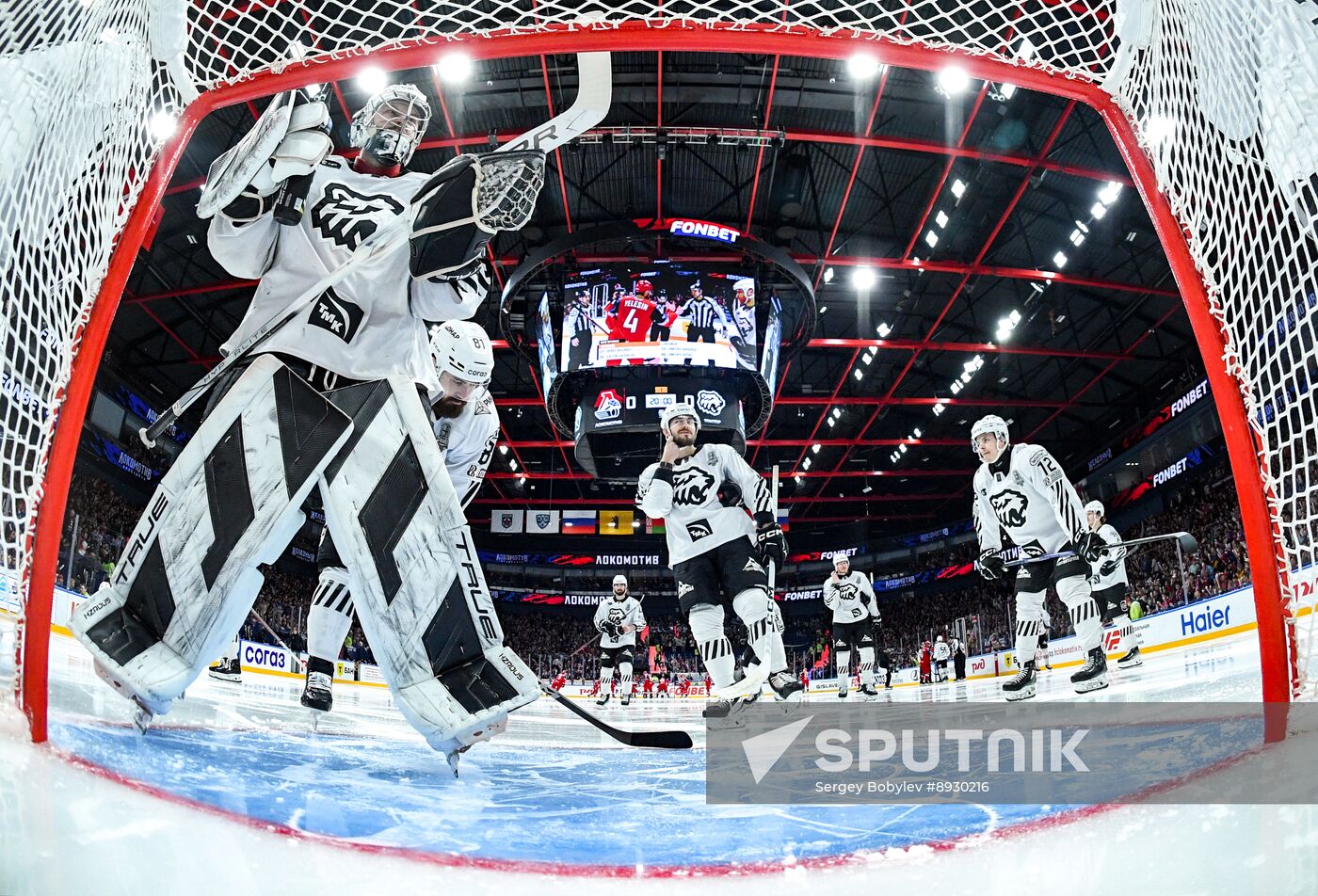 Russia Ice Hockey Kontinental League Lokomotov - Traktor