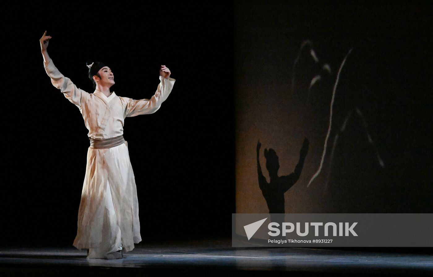 Russia Chekhov Theatre Festival Poetic Dance