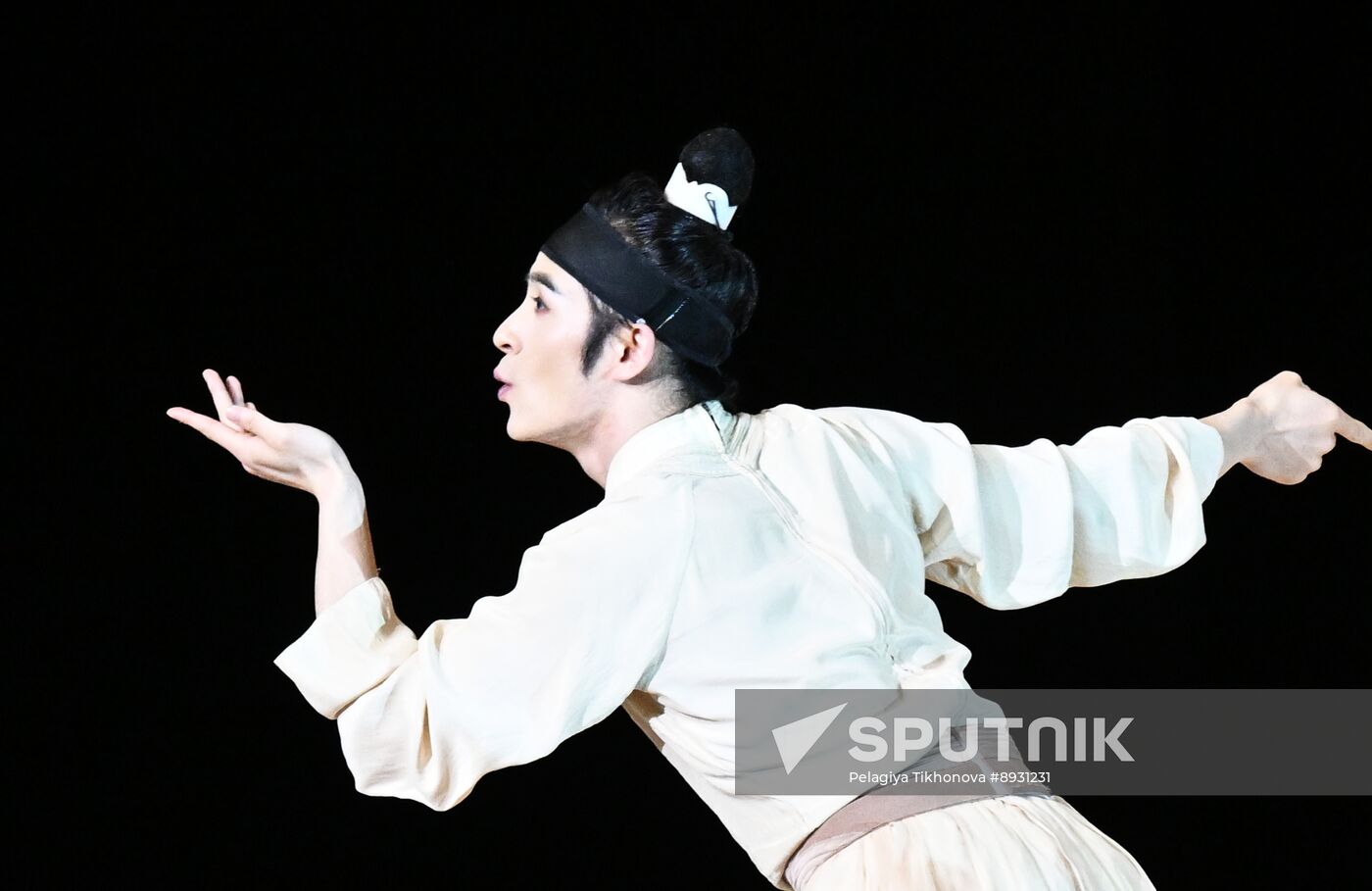Russia Chekhov Theatre Festival Poetic Dance
