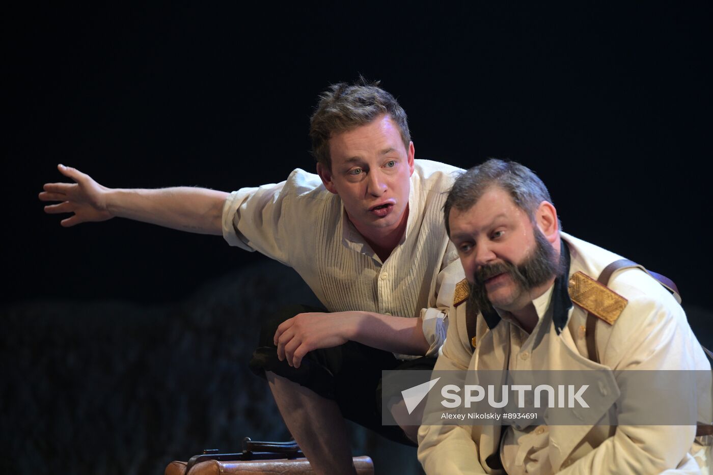 Russia Theatre Duel