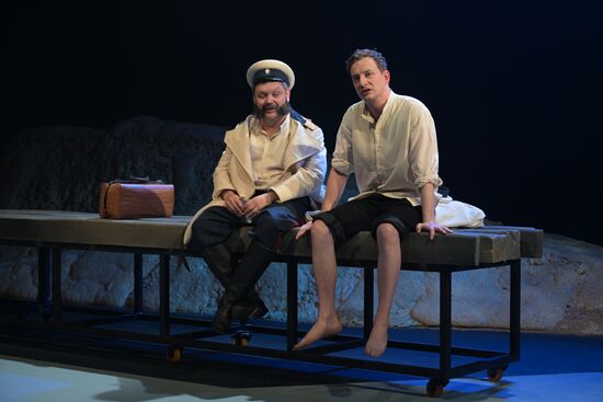 Russia Theatre Duel