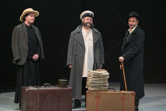 Russia Theatre Duel