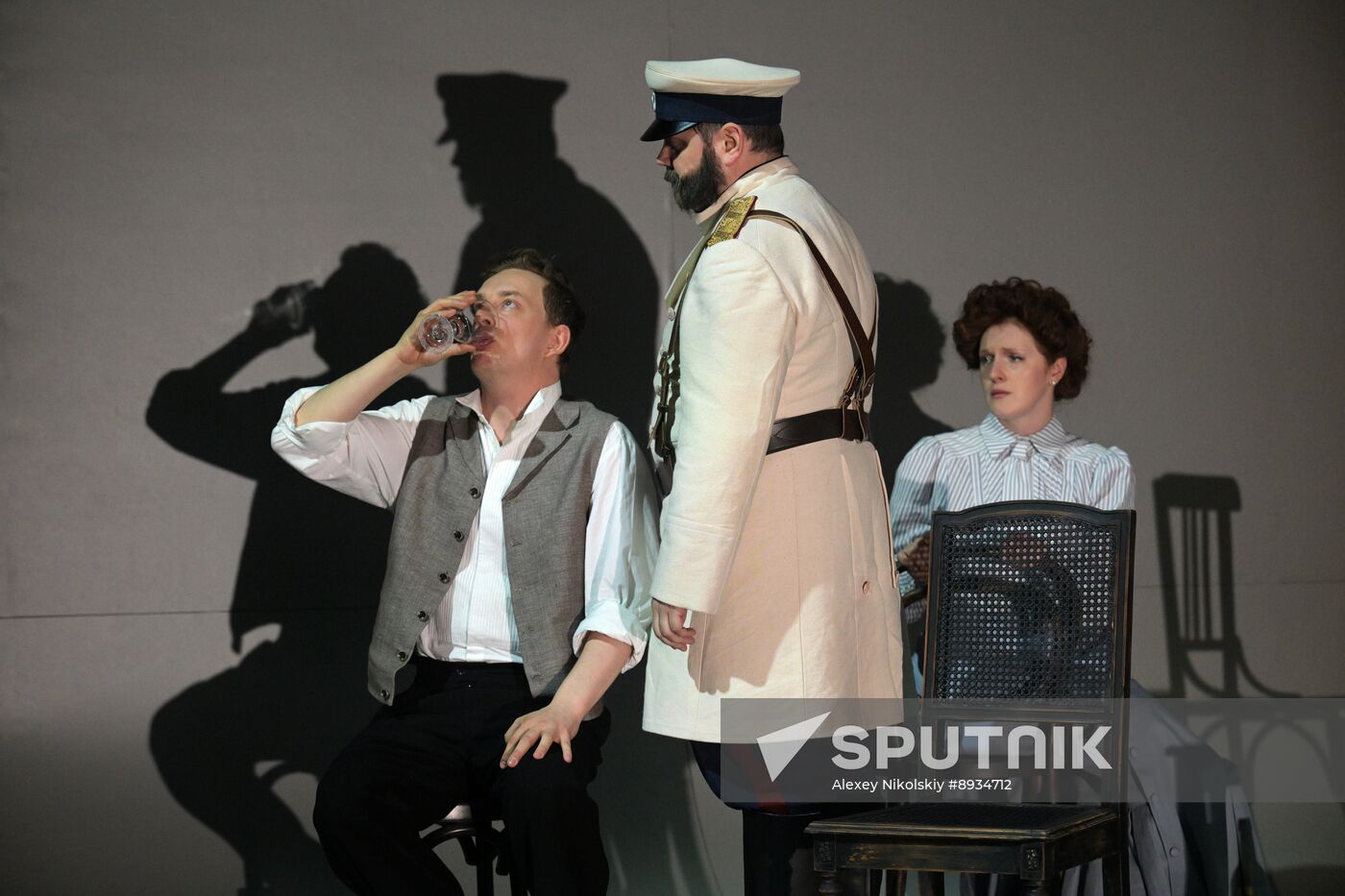 Russia Theatre Duel