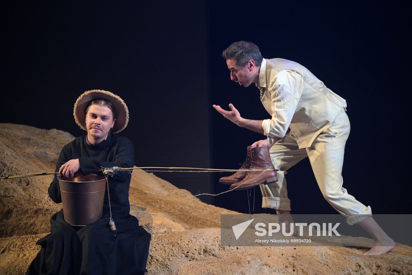 Russia Theatre Duel