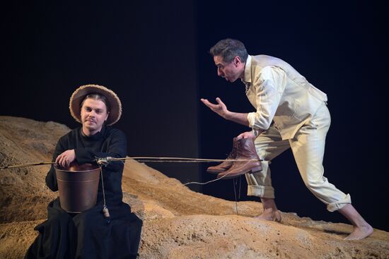 Russia Theatre Duel