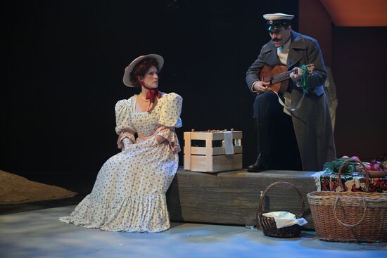 Russia Theatre Duel