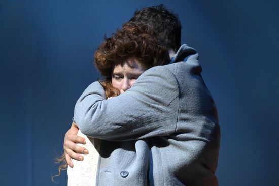 Russia Theatre Duel