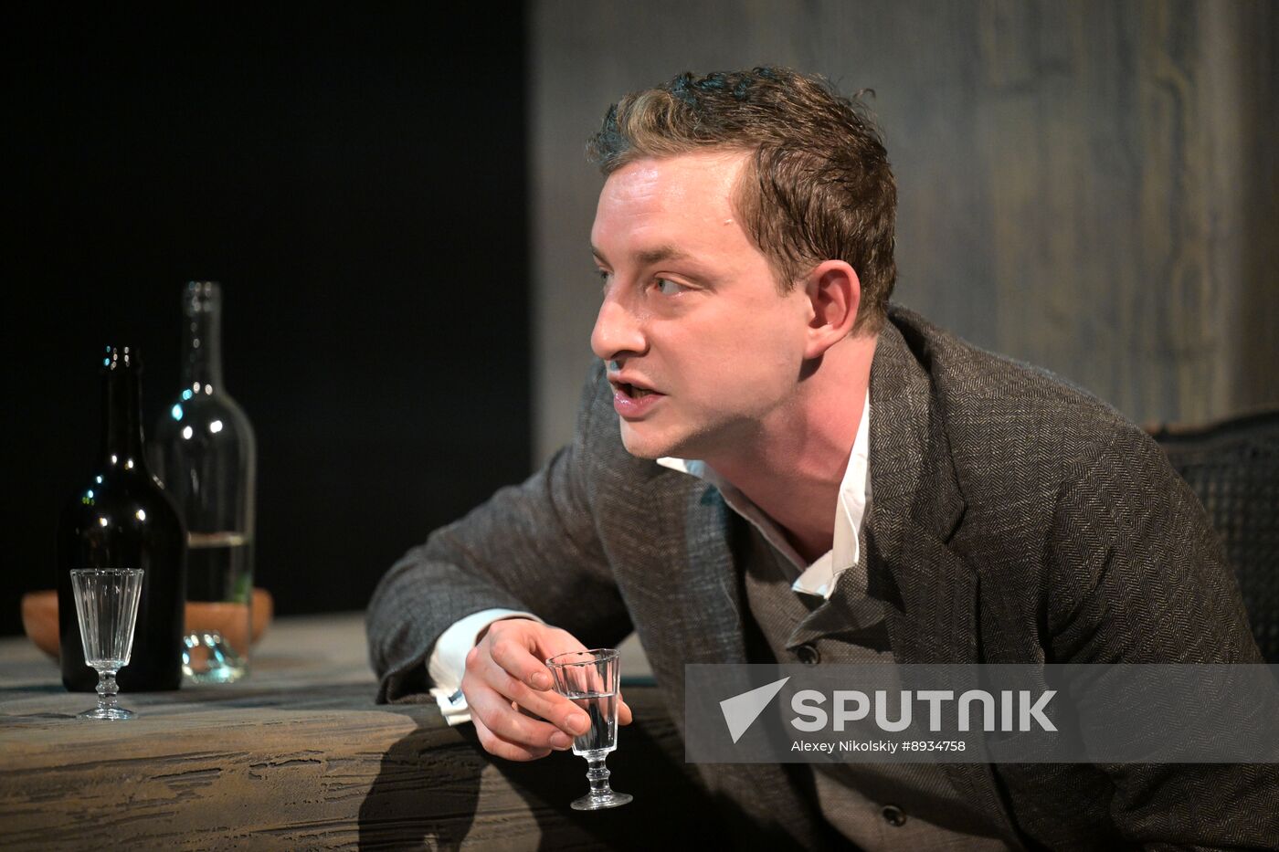 Russia Theatre Duel