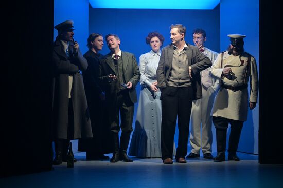 Russia Theatre Duel