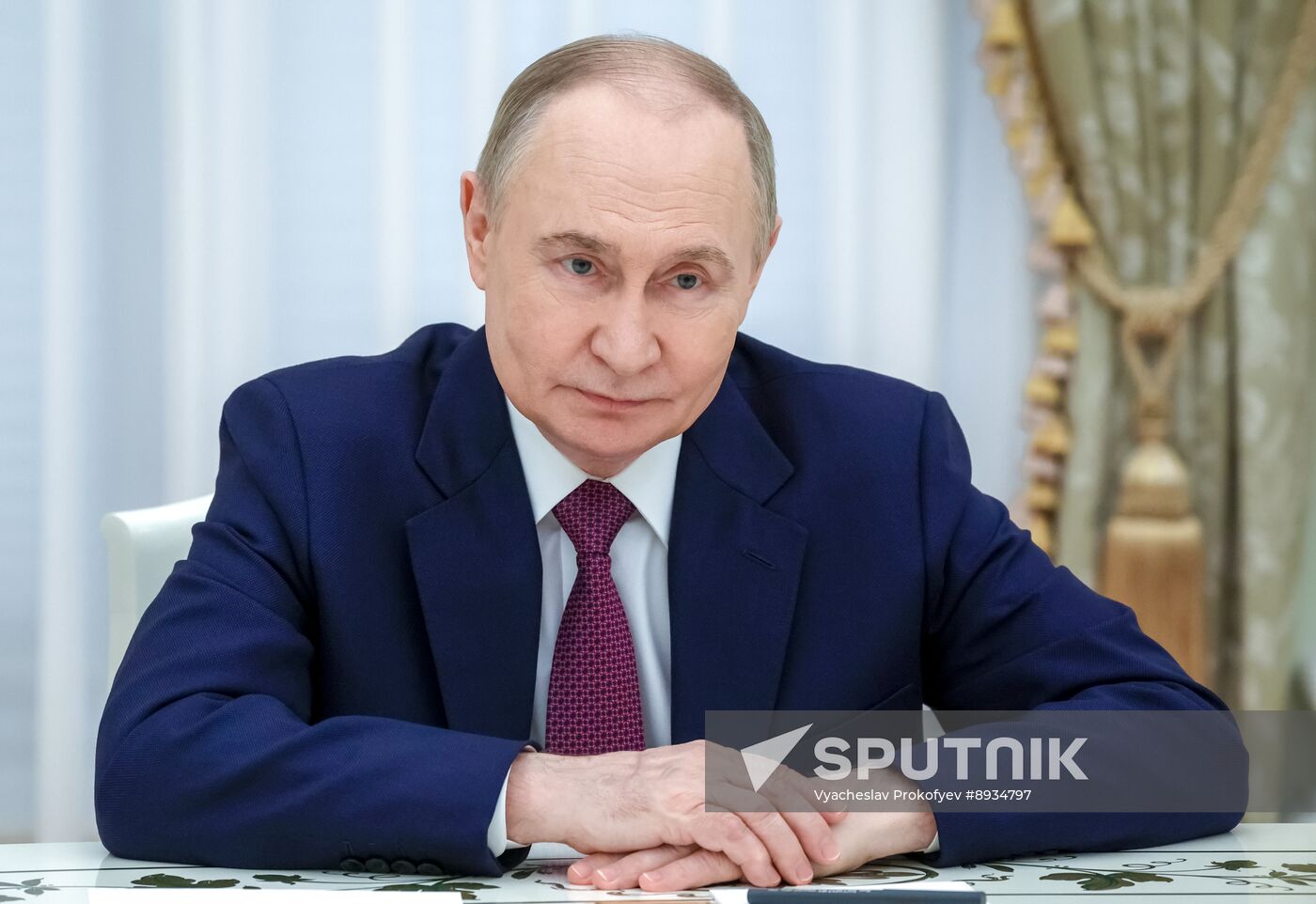 Russia Putin Former Japanese PM Widow
