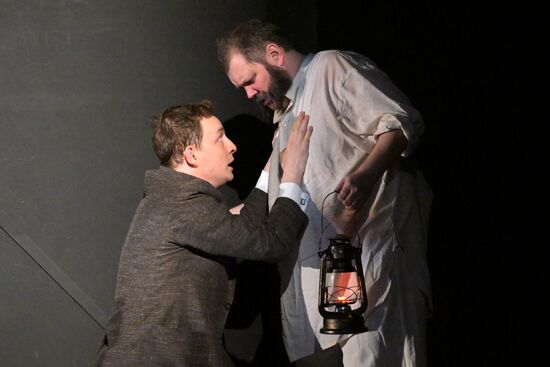 Russia Theatre Duel