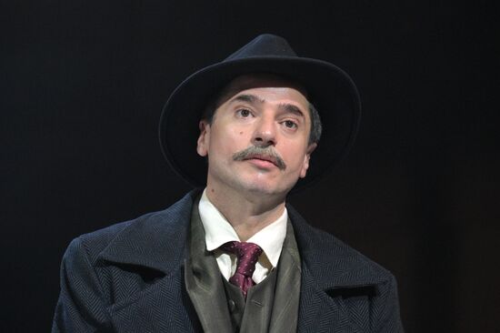 Russia Theatre Duel