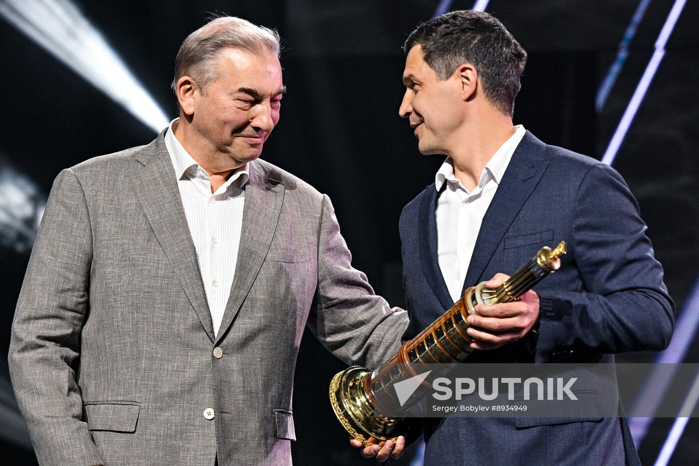 Russia Ice Hockey Kontinental League Season Closure