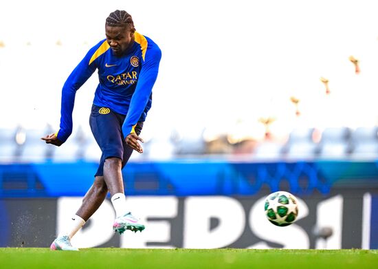 Germany Soccer Champions League Inter Training