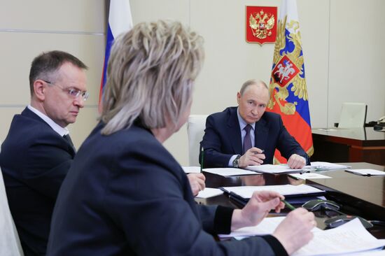 Russia Putin Languages State Policy Council