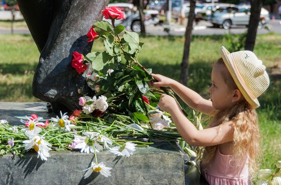 Worldwide Pushkin Birth Anniversary