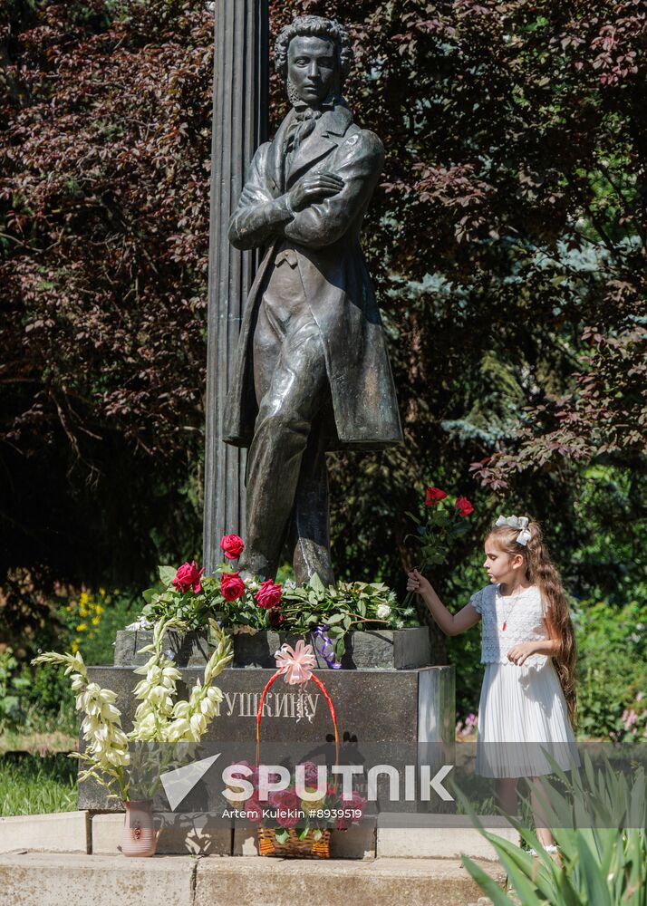 Worldwide Pushkin Birth Anniversary