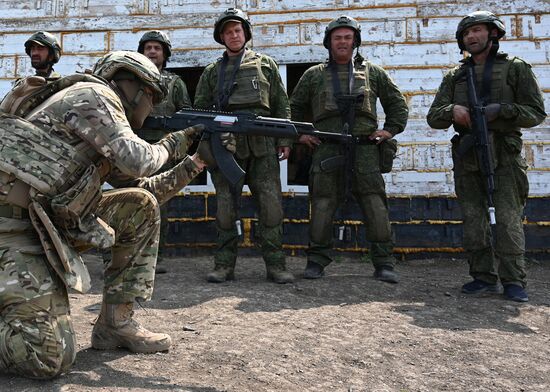 Russia Ukraine Military Operation Troops Training