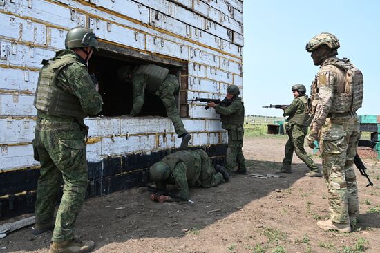 Russia Ukraine Military Operation Troops Training