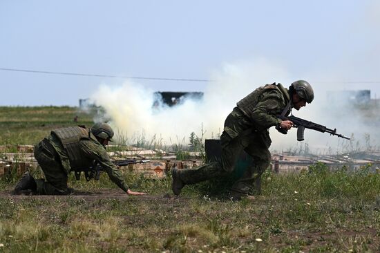 Russia Ukraine Military Operation Troops Training