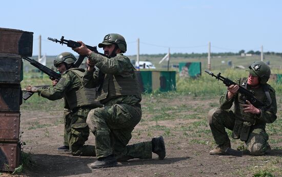 Russia Ukraine Military Operation Troops Training