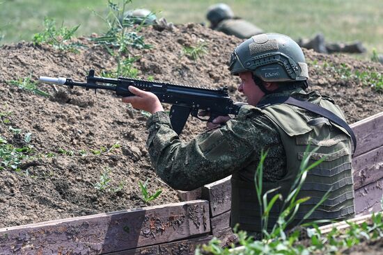Russia Ukraine Military Operation Troops Training