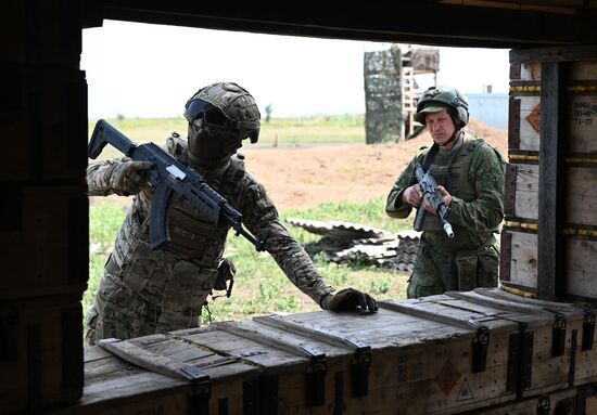 Russia Ukraine Military Operation Troops Training