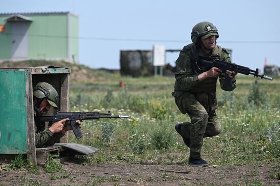 Russia Ukraine Military Operation Troops Training