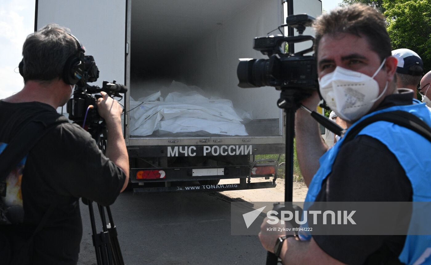 Russia Ukraine Military Operation Soldiers Bodies Exchange