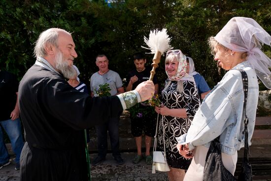 Russia Religion Holy Trinity Feast