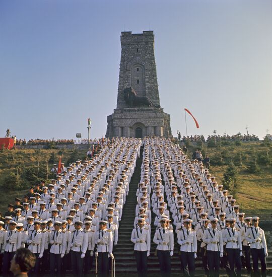 Cadets taking their oath of allegiance during officer initiation ceremony