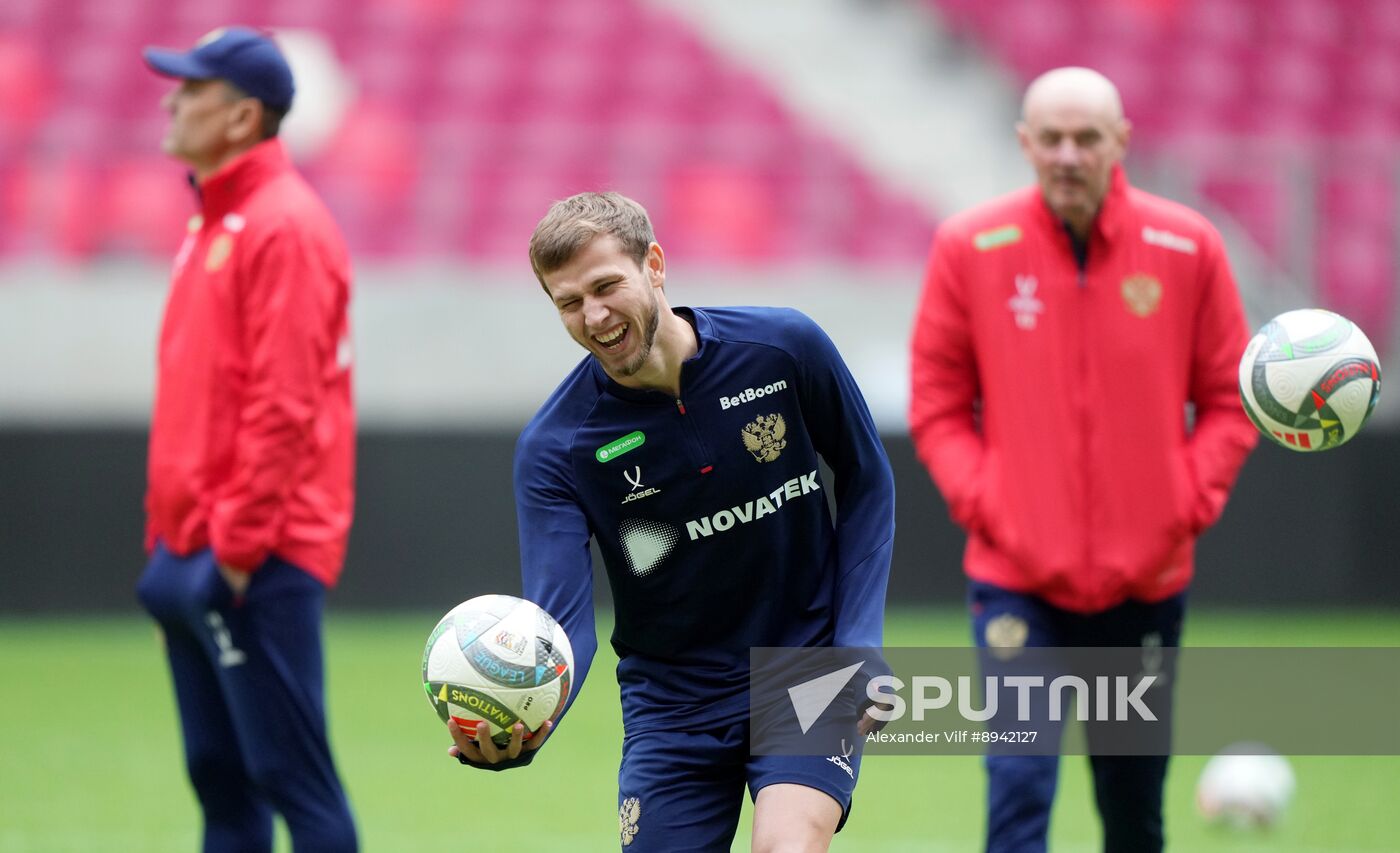 Belarus Soccer Friendly Russia Training