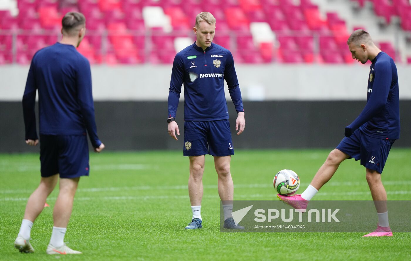 Belarus Soccer Friendly Russia Training
