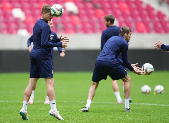 Belarus Soccer Friendly Russia Training