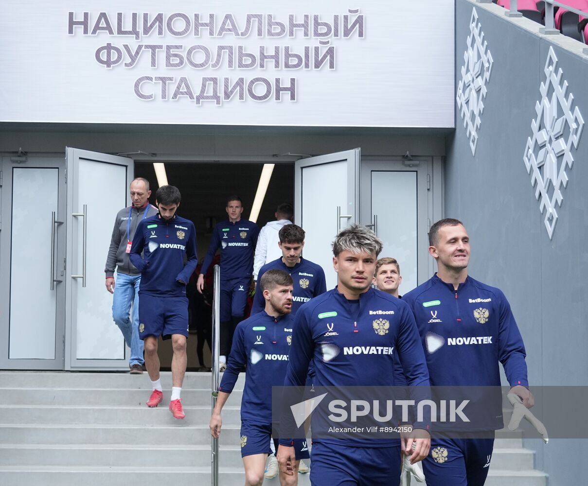 Belarus Soccer Friendly Russia Training