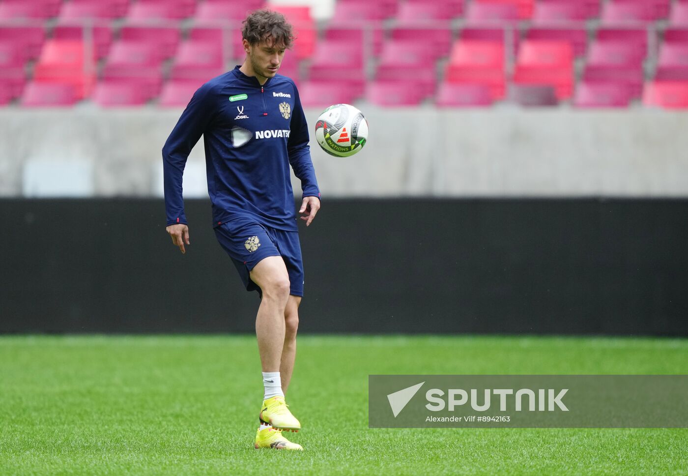 Belarus Soccer Friendly Russia Training