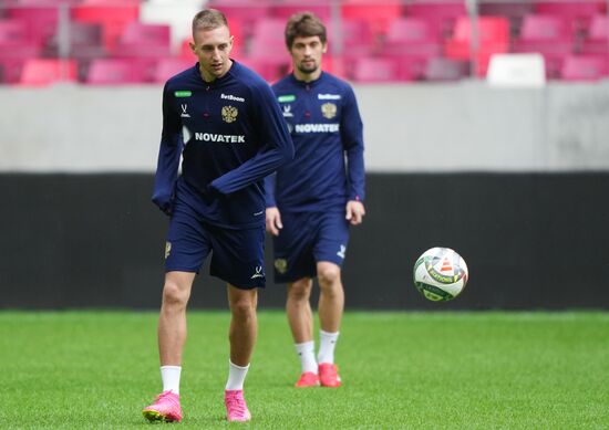 Belarus Soccer Friendly Russia Training