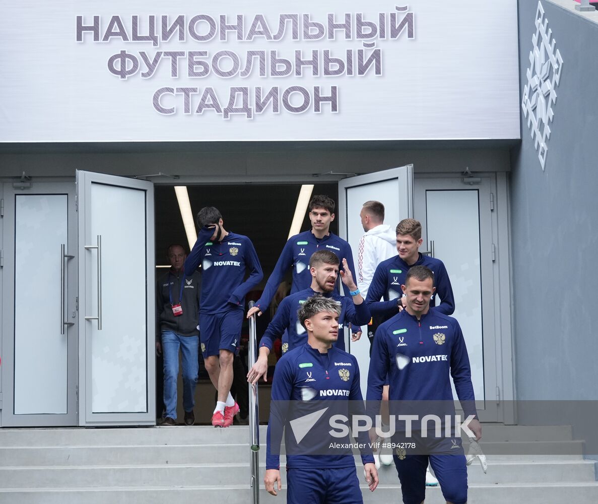 Belarus Soccer Friendly Russia Training